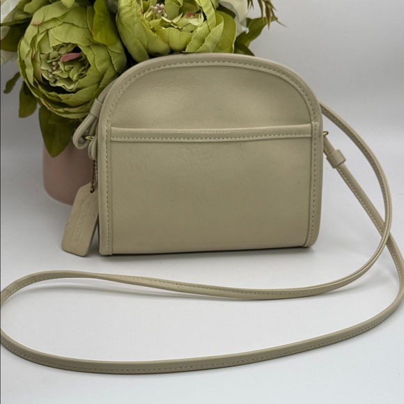 Lack Friday Deal! Vintage Coach Abby Bone White 9017 - Picture 2 of 11